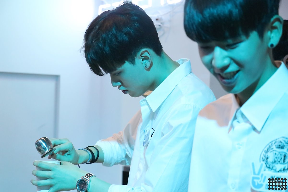 소년24BOYS24少年24정민환소년민환김진섭소년진섭채호철소년호철김성현소년성현