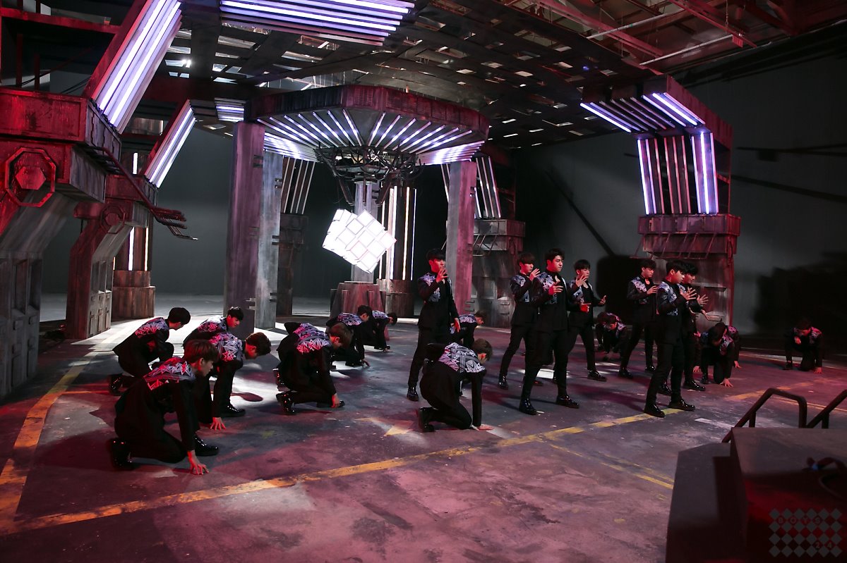소년24BOYS24少年24E