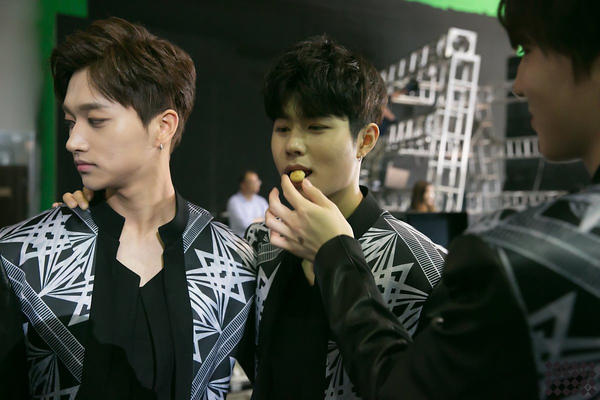 소년24BOYS24少年24E유영두소년영두정연태소년연태