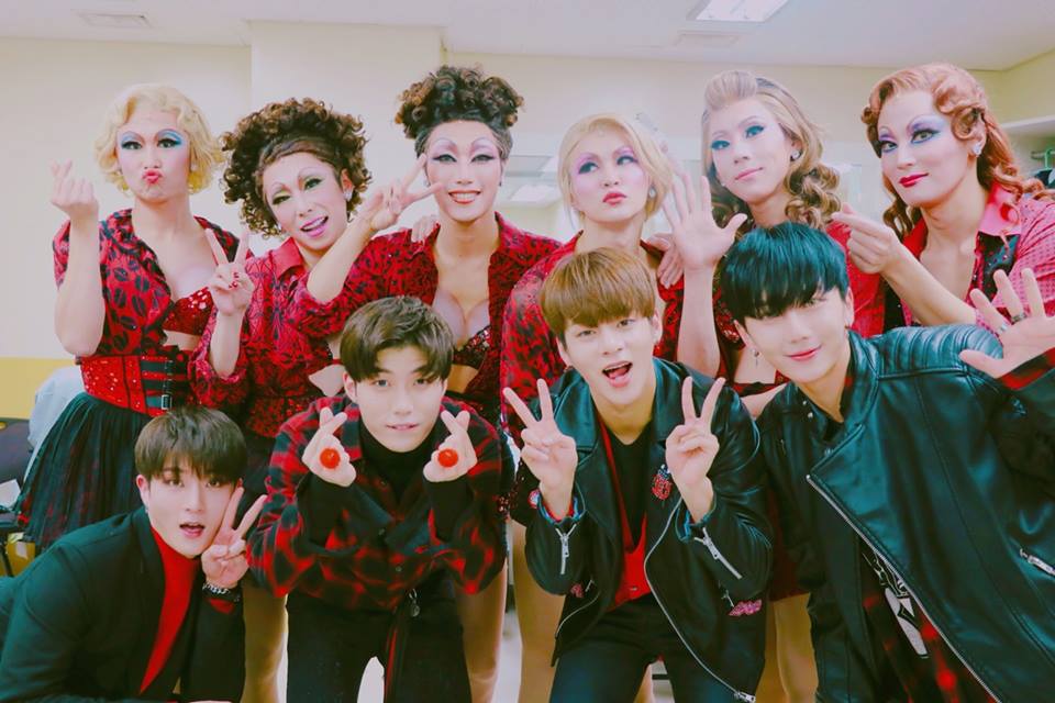 소년24BOYS24少年24E킹키부츠