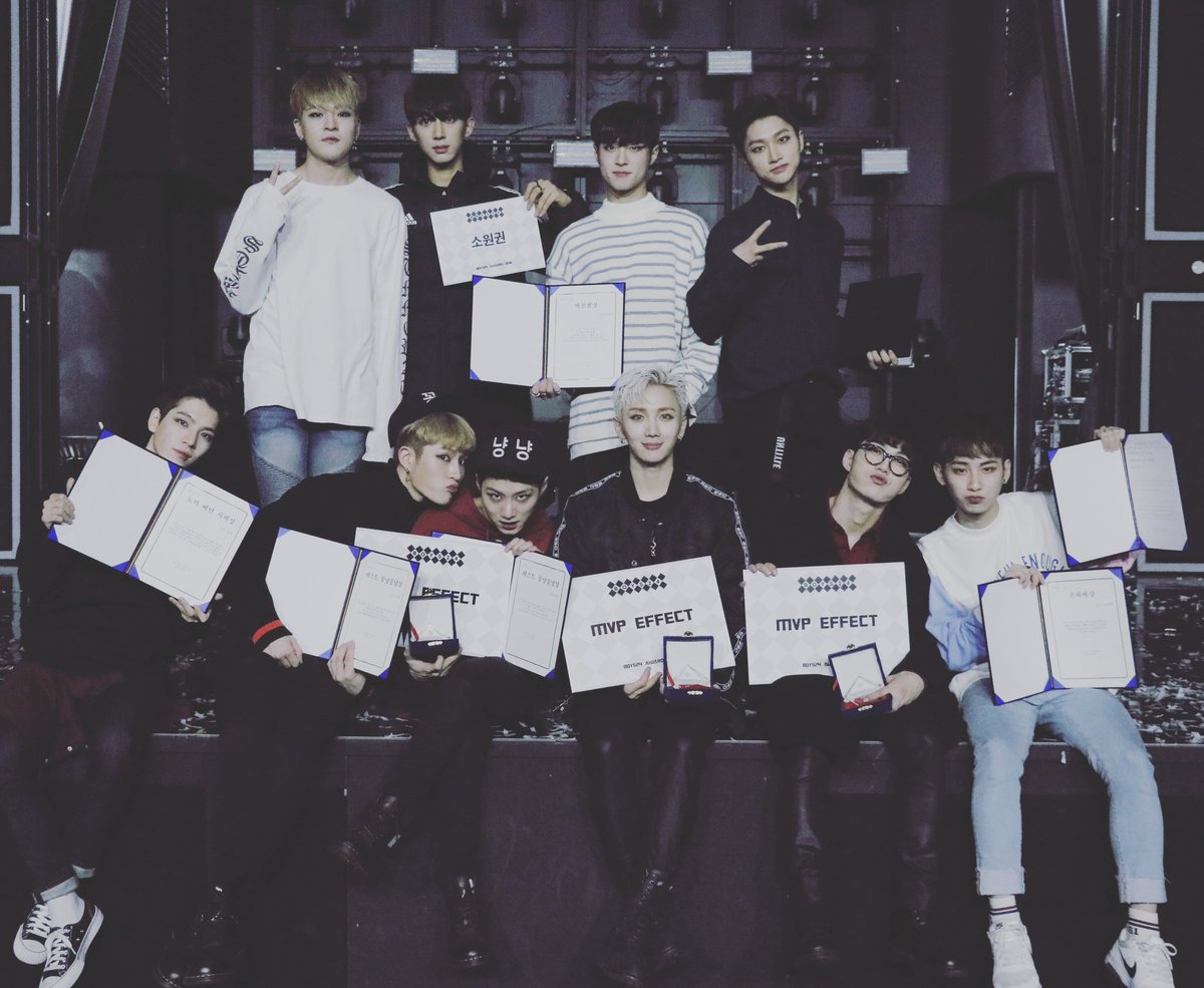 소년24BOYS24少年24EAWARDS인표진섭진규진석연태성호현욱인호용현아이젝