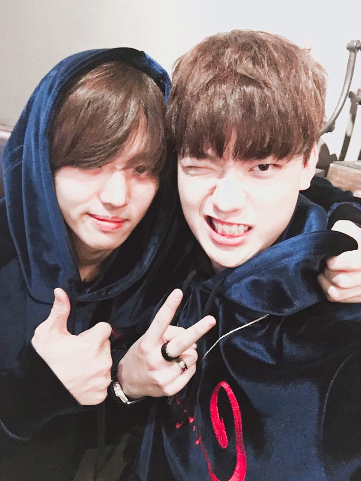 소년24BOYS24少年24E김성현펜타곤PENTAGON홍석